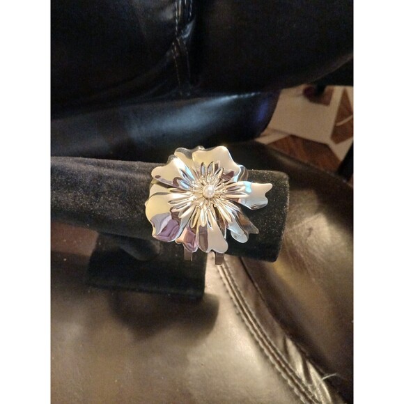 Bohemian BOHO Silver Flower Adjustable Cuff Bracelet Floral - Picture 3 of 7
